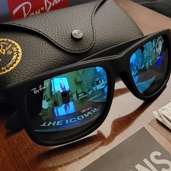 Ray Ban Unisex Polarized Sunglasses Justin RB4165 622/55 55mm - Picture 2 of 8